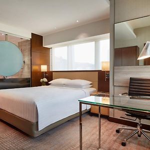 Deluxe King Room Harbour View